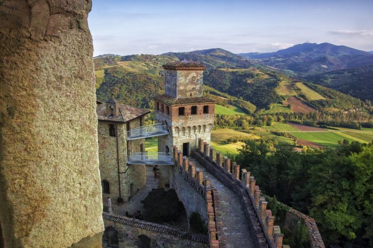 6 PC – Veduta da Vigoleno – Castello di Vigoleno – Cristiano Dallacasagrande