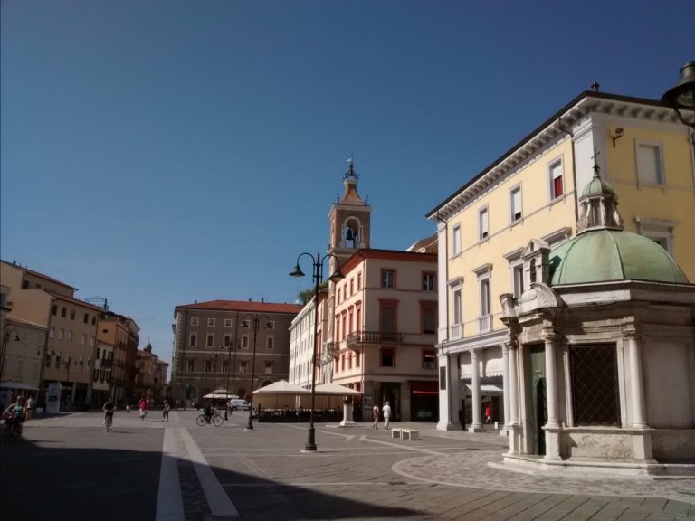 9 RN – Vista d’insieme – Piazza Tre Martiri – Marmarygra