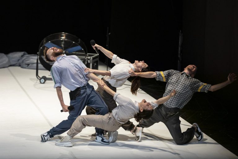 L'Angelo della Storia by Sotterraneo ph. Giulia di Vitantonio_courtesy Inteatro festival3
