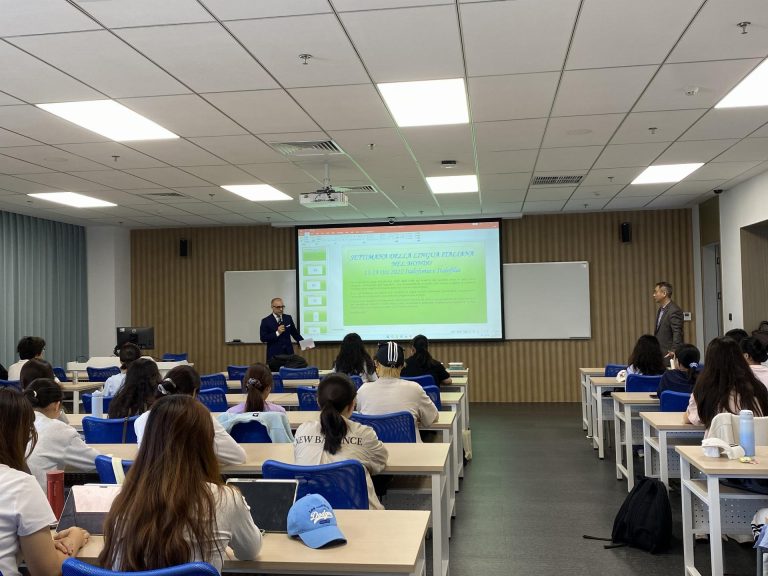 c2288dc86cafe02b73ed432df1d9b979